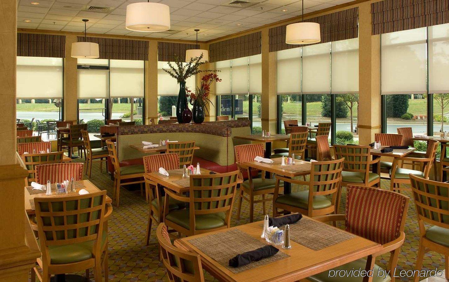 Hilton Garden Inn Atlanta Airport/Millenium Center Restaurant foto