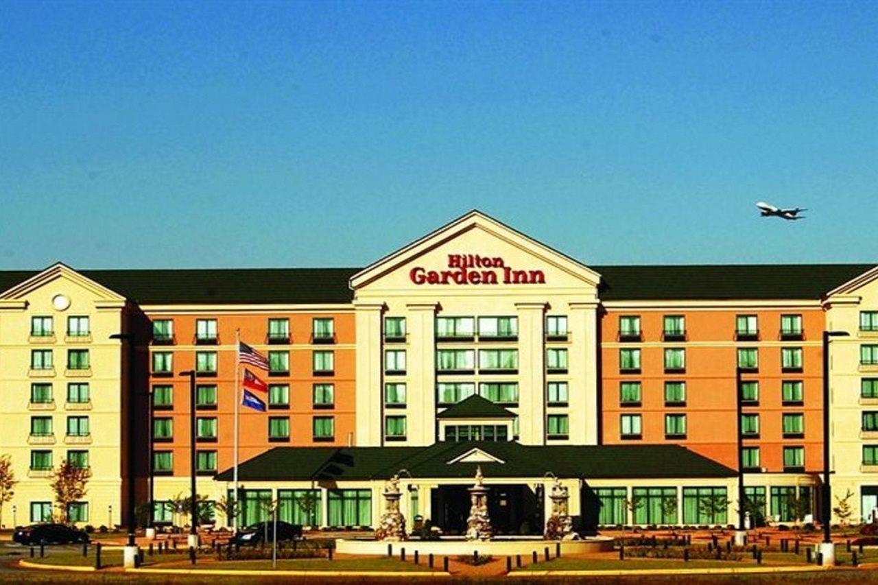 Hilton Garden Inn Atlanta Airport/Millenium Center Exterior foto