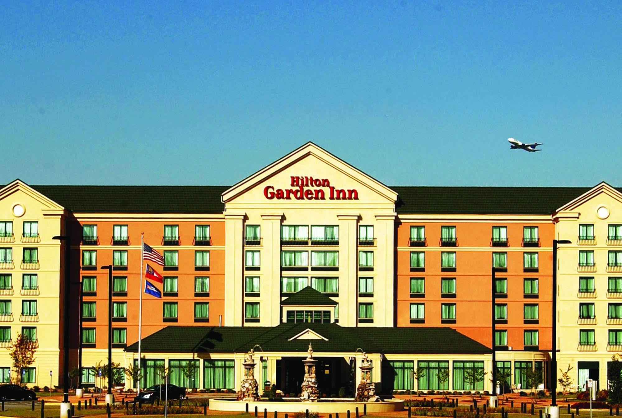 Hilton Garden Inn Atlanta Airport/Millenium Center Exterior foto